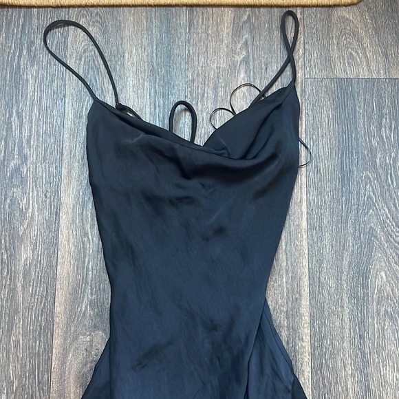 ASTR THE LABEL Cowl Slip Midi Dress - Picture 4 of 7